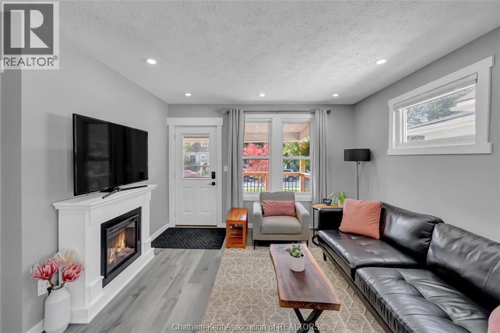 71 Forest STREET - Image 5