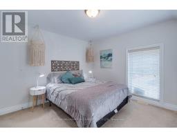 26 Whiting Avenue, Oshawa, ON L1H3T3 Photo 9