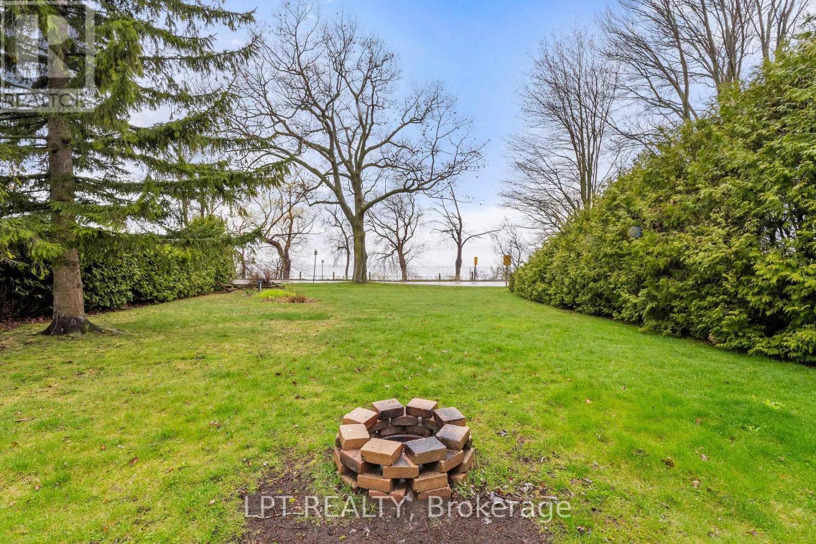 247 Hedge Road, Georgina (Sutton & Jackson's Point), Ontario, L0E1R0, Georgina (Sutton & Jackson's Point), Ontario — photo 4 of 5