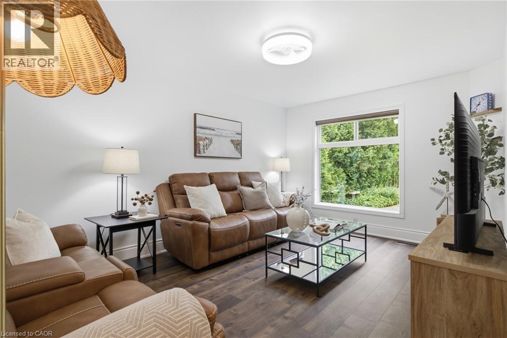 196 HARWOOD Road - Image 14
