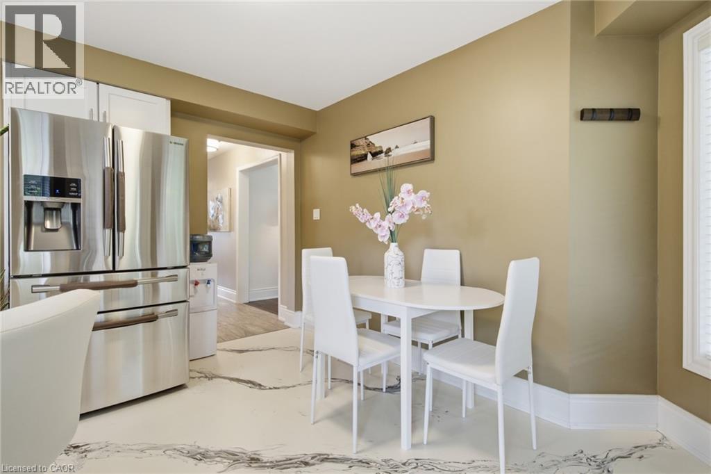 196 HARWOOD Road - Image 13