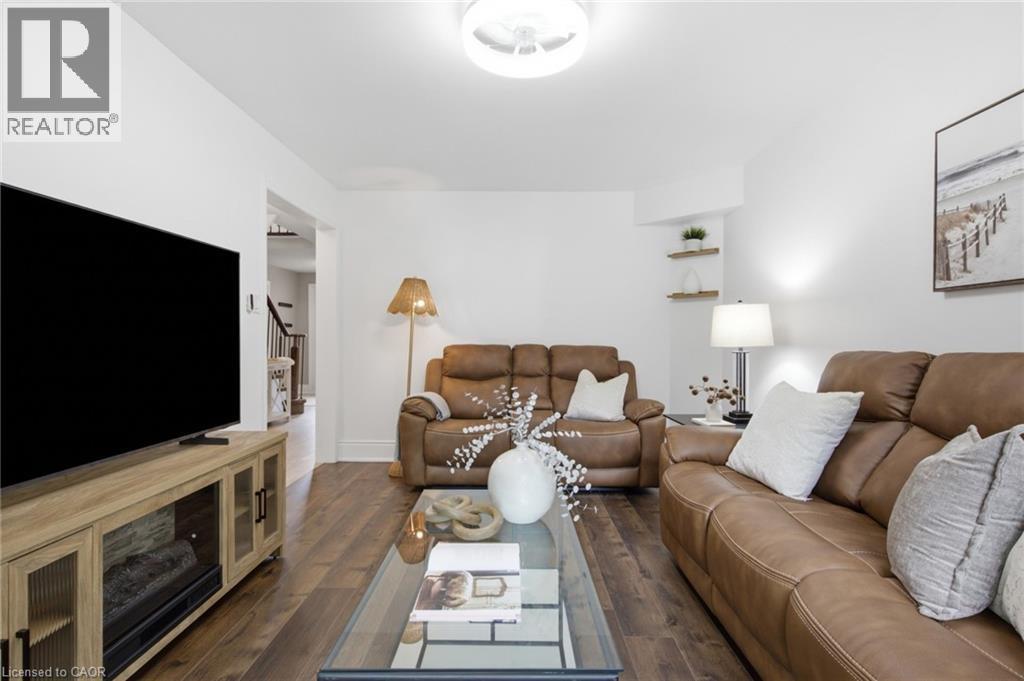 196 HARWOOD Road - Image 16