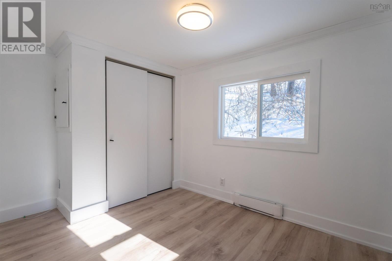 9 Heather Street - 11
