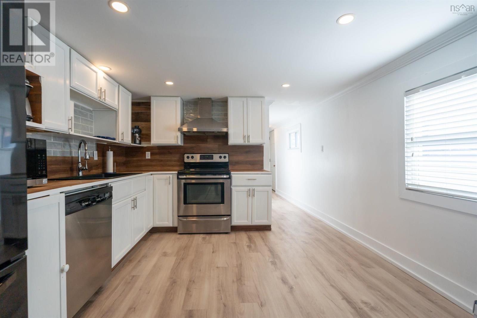 9 Heather Street - 8