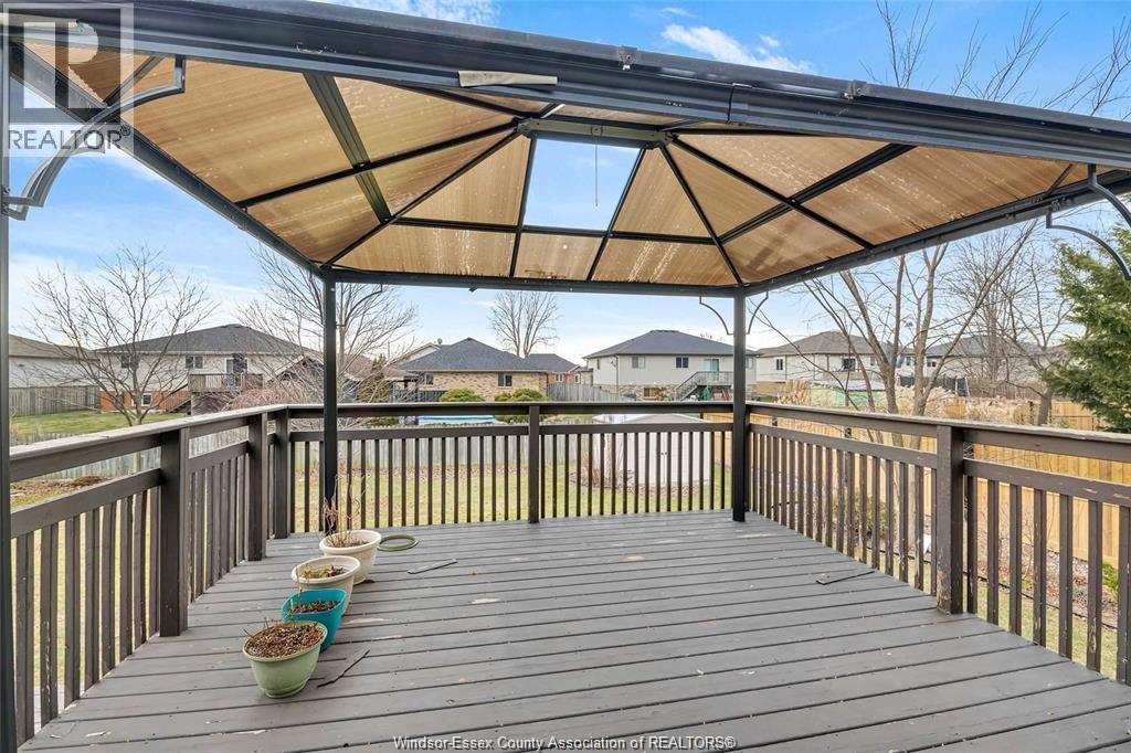 831 LAWNDALE - Image 21