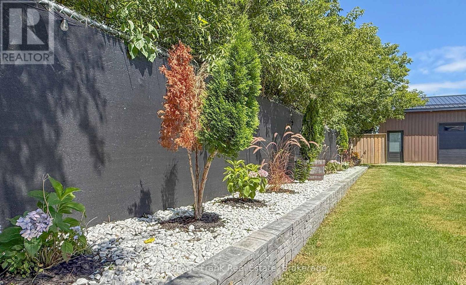 86 EAST BEACH ROAD - Image 41