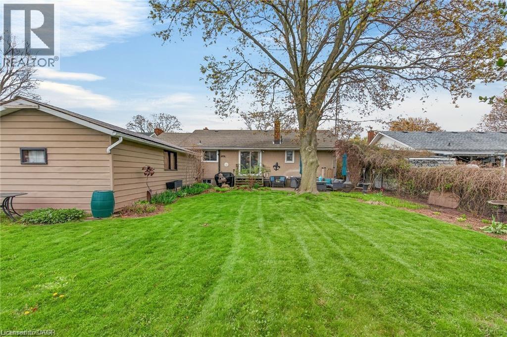 7 CORAL Drive - Image 35