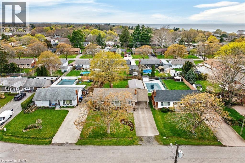 7 CORAL Drive - Image 37