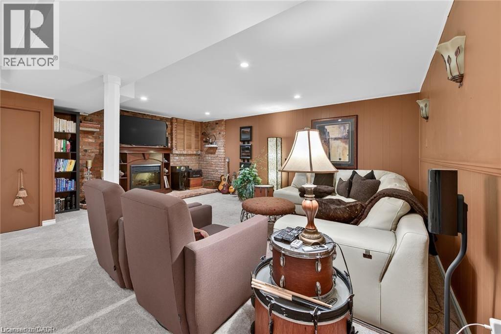 7 CORAL Drive - Image 26