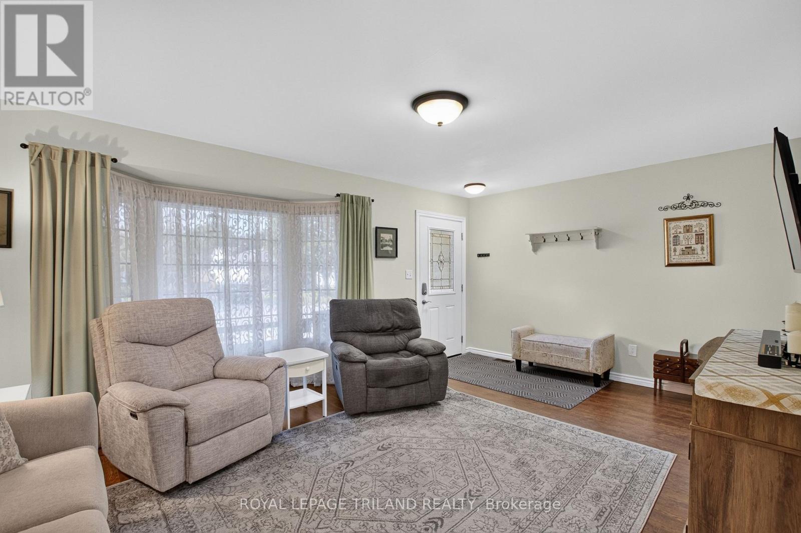 43 BONNIE PLACE - 9