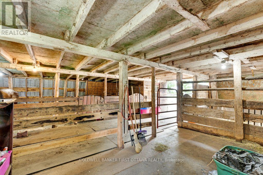 485 Kitley Line 1 Road — photo 33