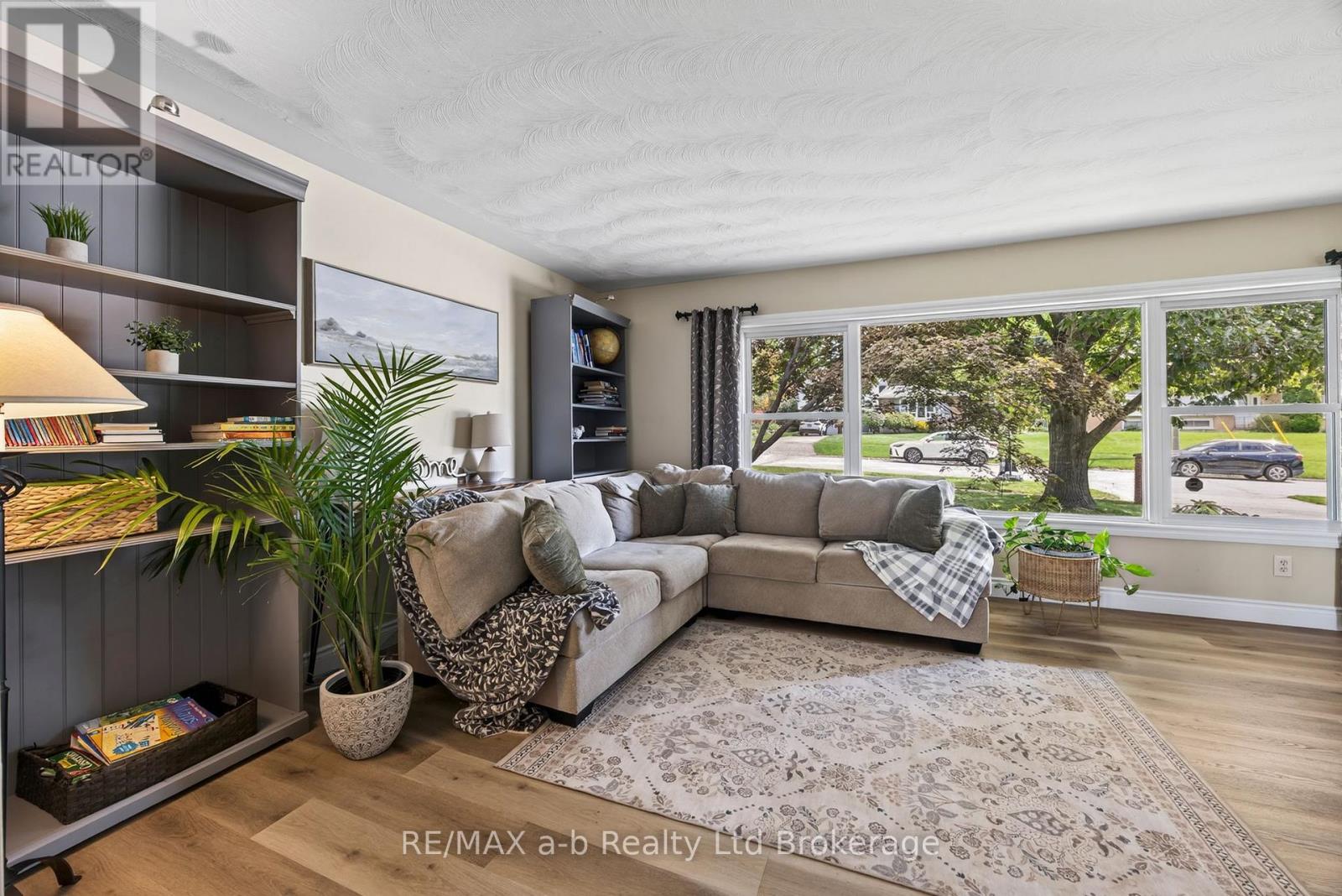 269 FERNCREST ROAD - Image 7