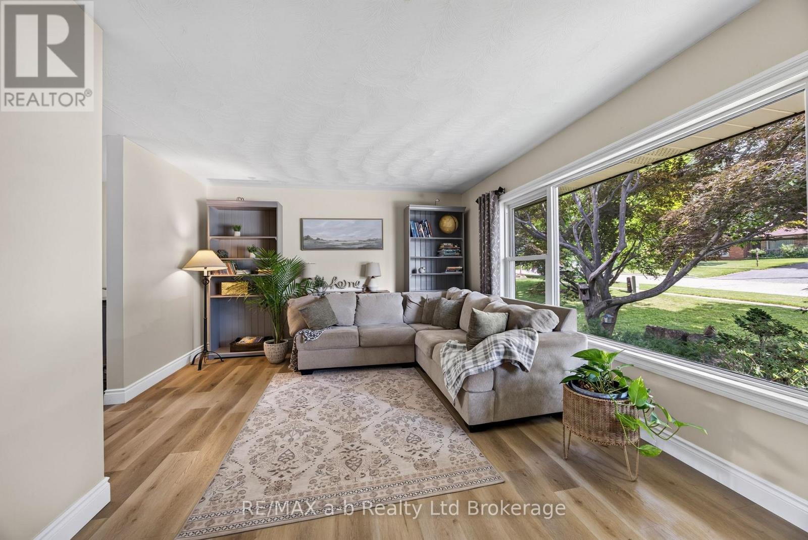 269 FERNCREST ROAD - Image 6