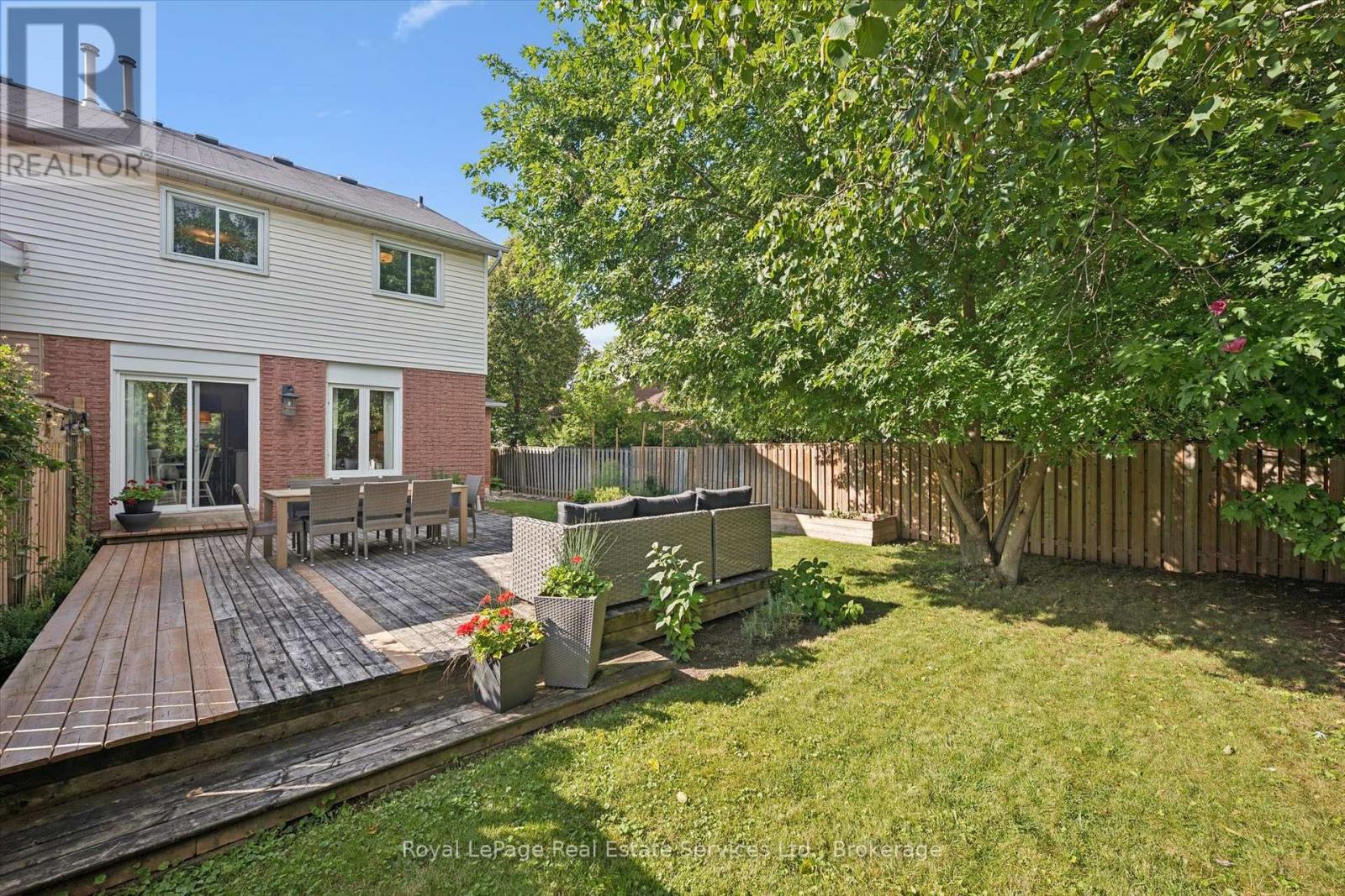2255 MACLENNAN DRIVE - 35