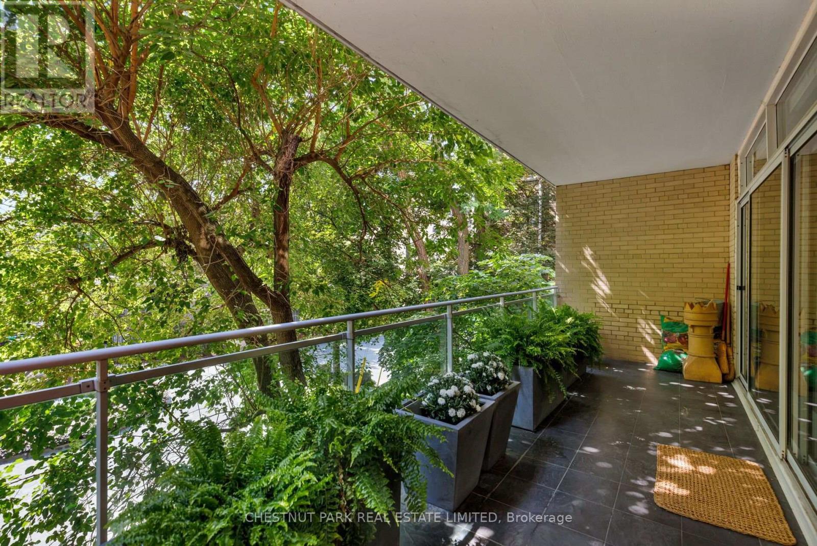 #322 1 BENVENUTO PLACE - 19