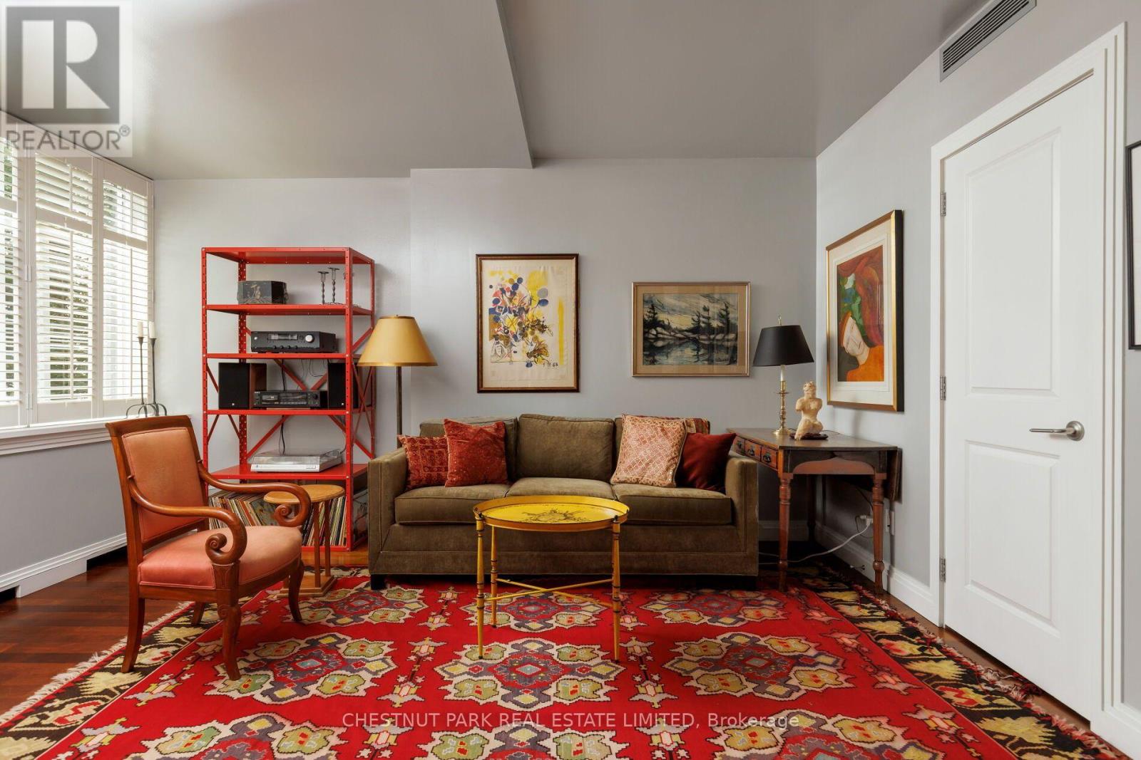 #322 1 BENVENUTO PLACE - 29