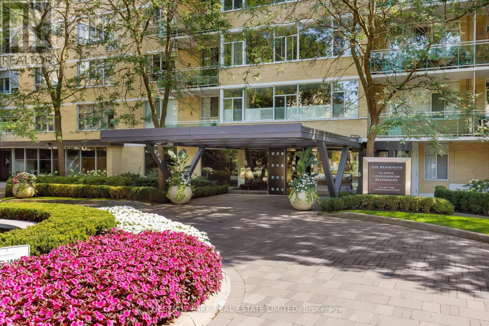 #322 1 BENVENUTO PLACE - 3