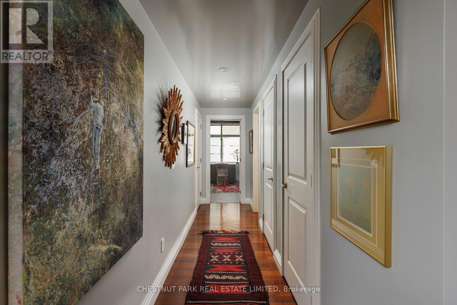 #322 1 BENVENUTO PLACE - 35
