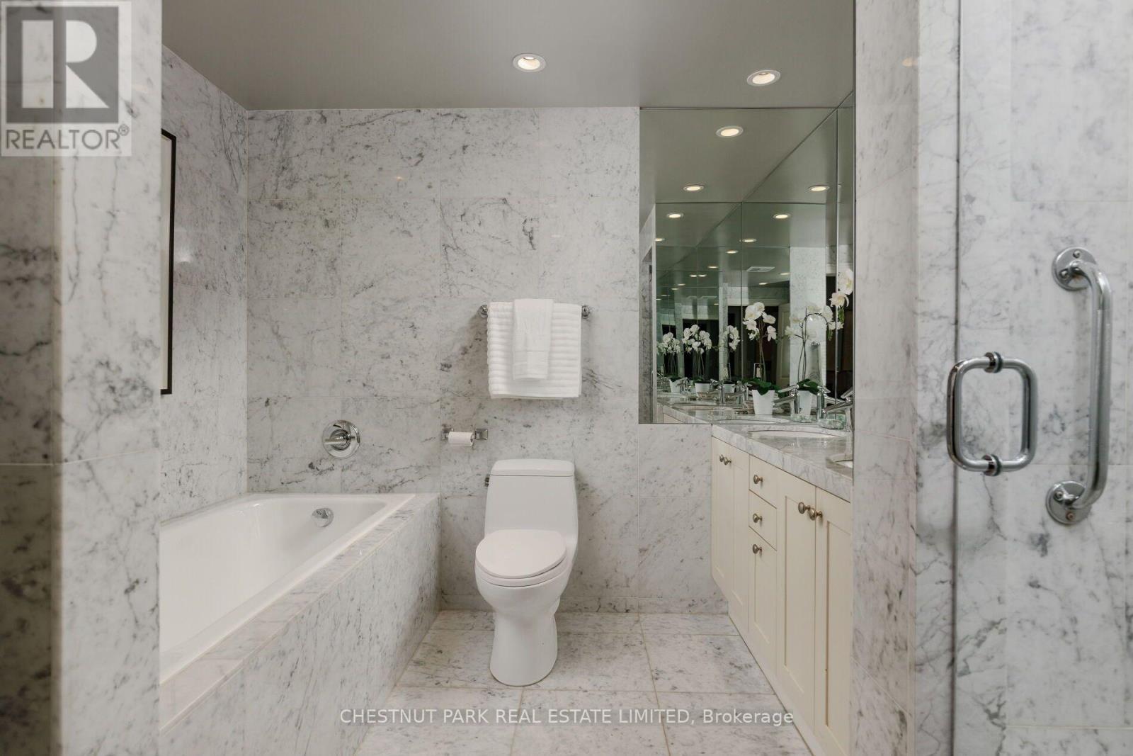 #322 1 BENVENUTO PLACE - Image 43
