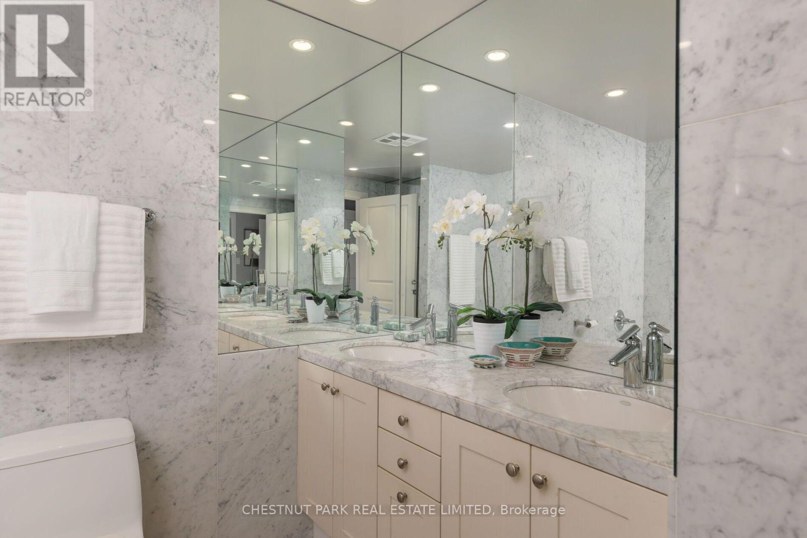 #322 1 BENVENUTO PLACE - Image 44