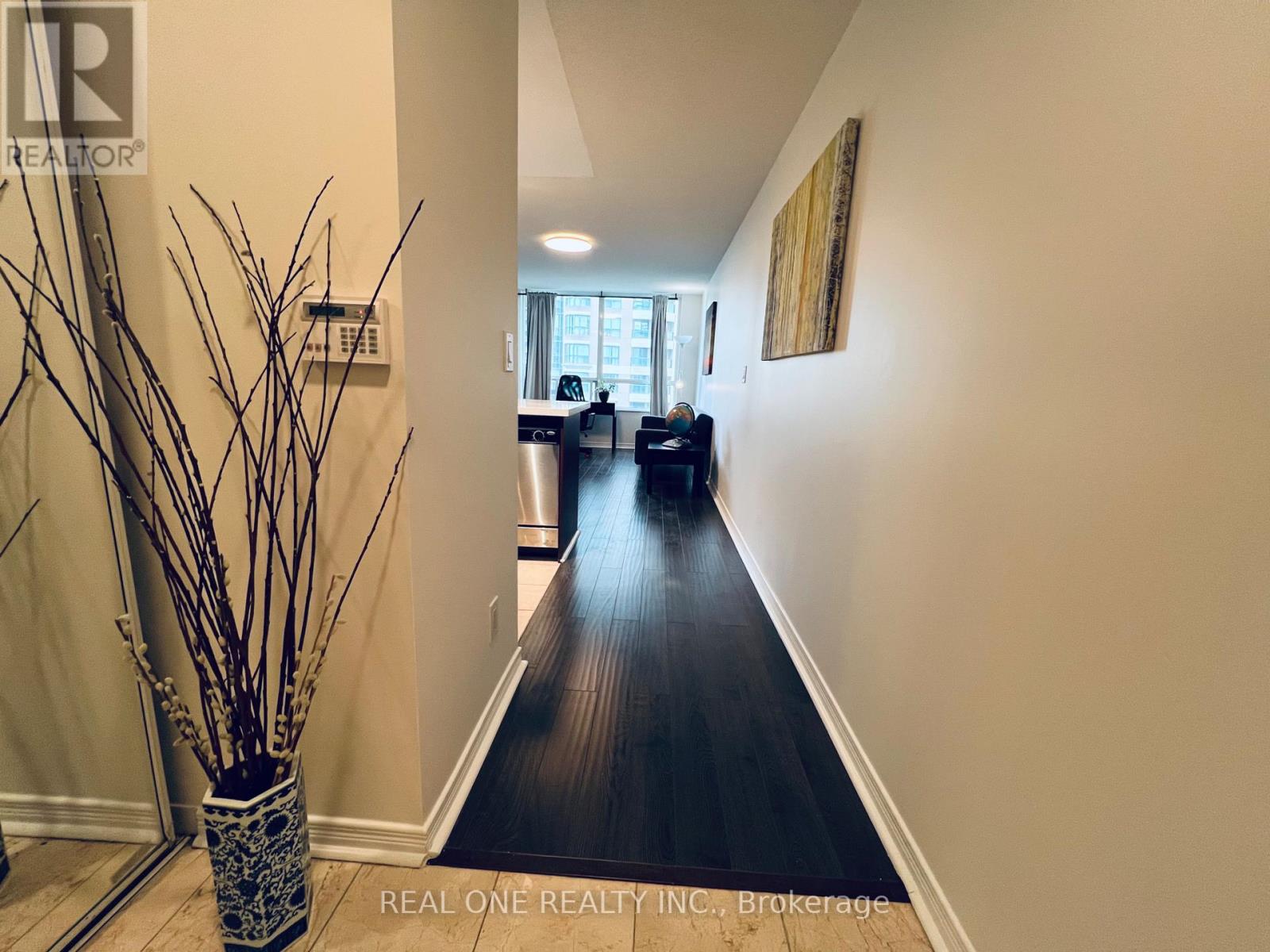 #801 503 BEECROFT ROAD - 5