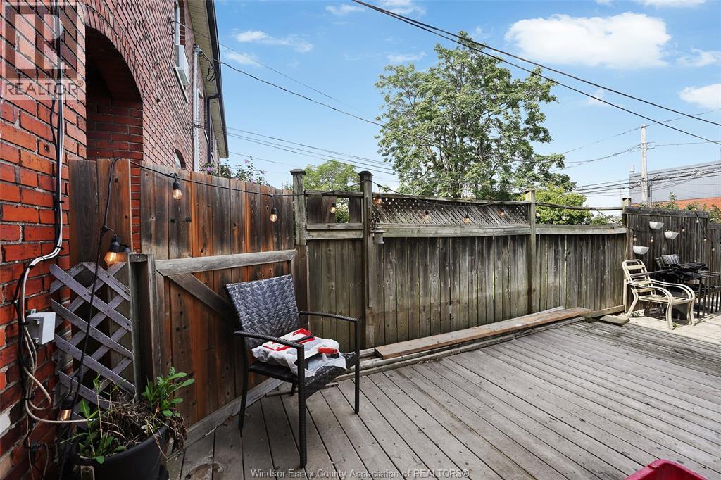 1092 MONMOUTH - Image 26