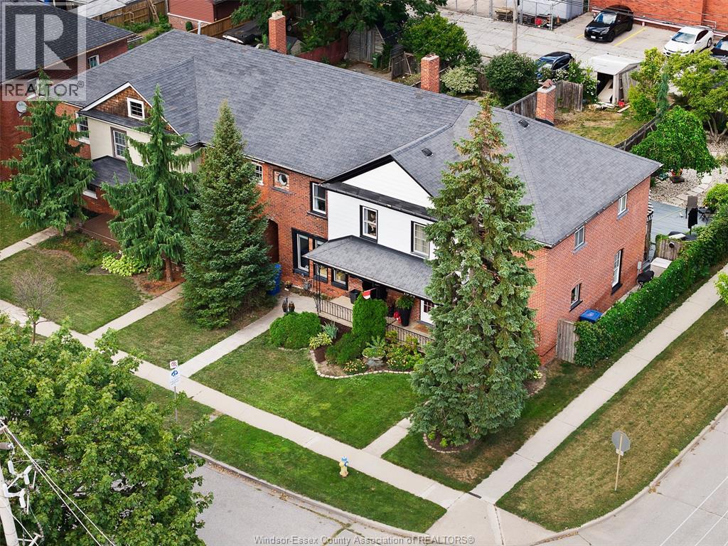 1092 MONMOUTH - 28