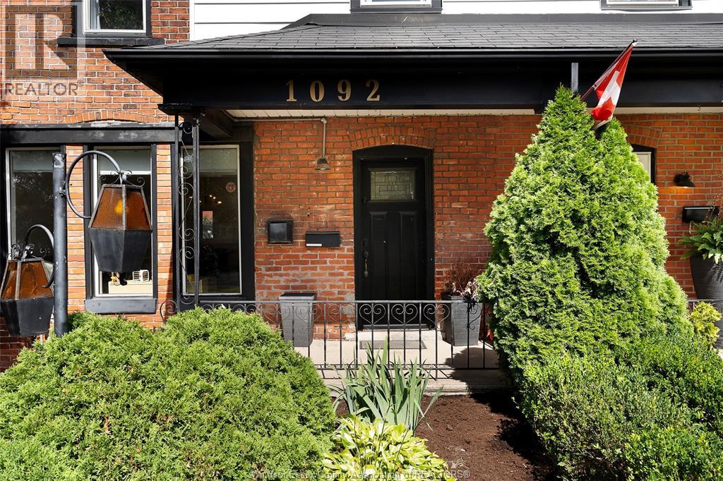 1092 MONMOUTH - 3