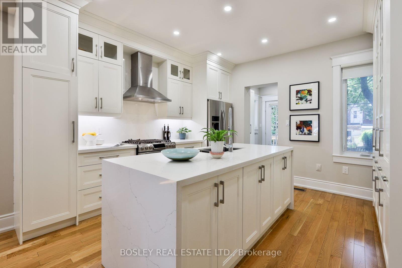27 MOUNTNOEL AVENUE - 11