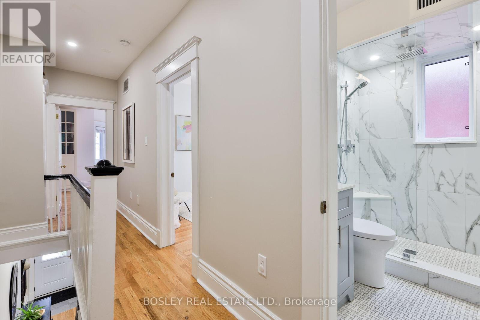 27 MOUNTNOEL AVENUE - 33