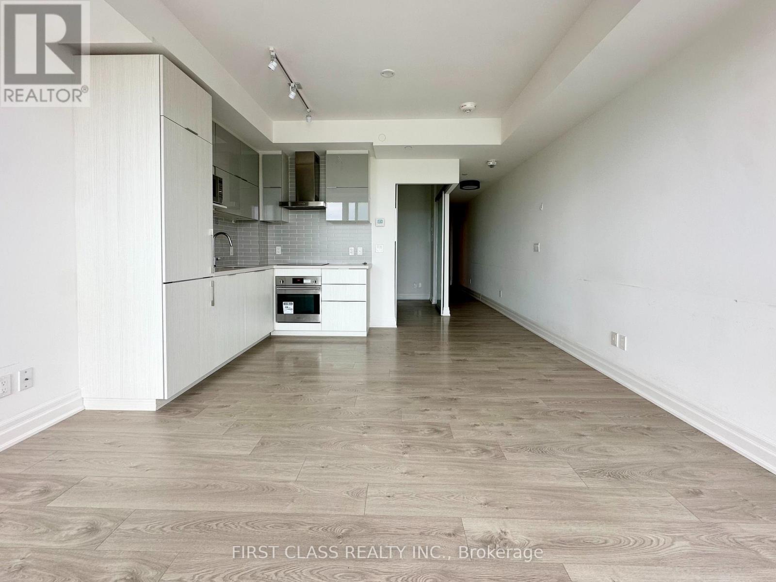 #1203 10 ROUGE VALLEY DRIVE W - 3