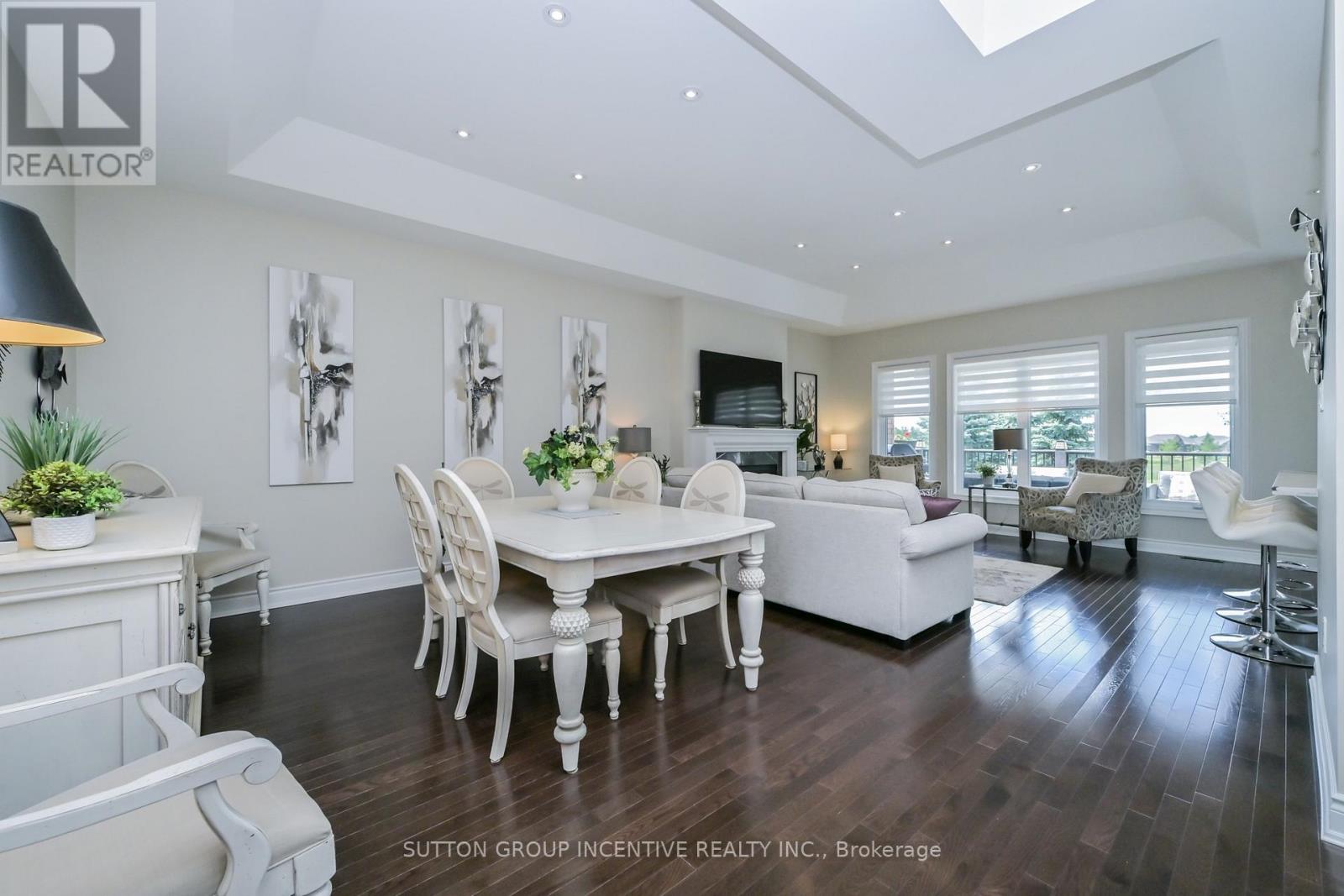 4 WESTMOUNT DRIVE - 13