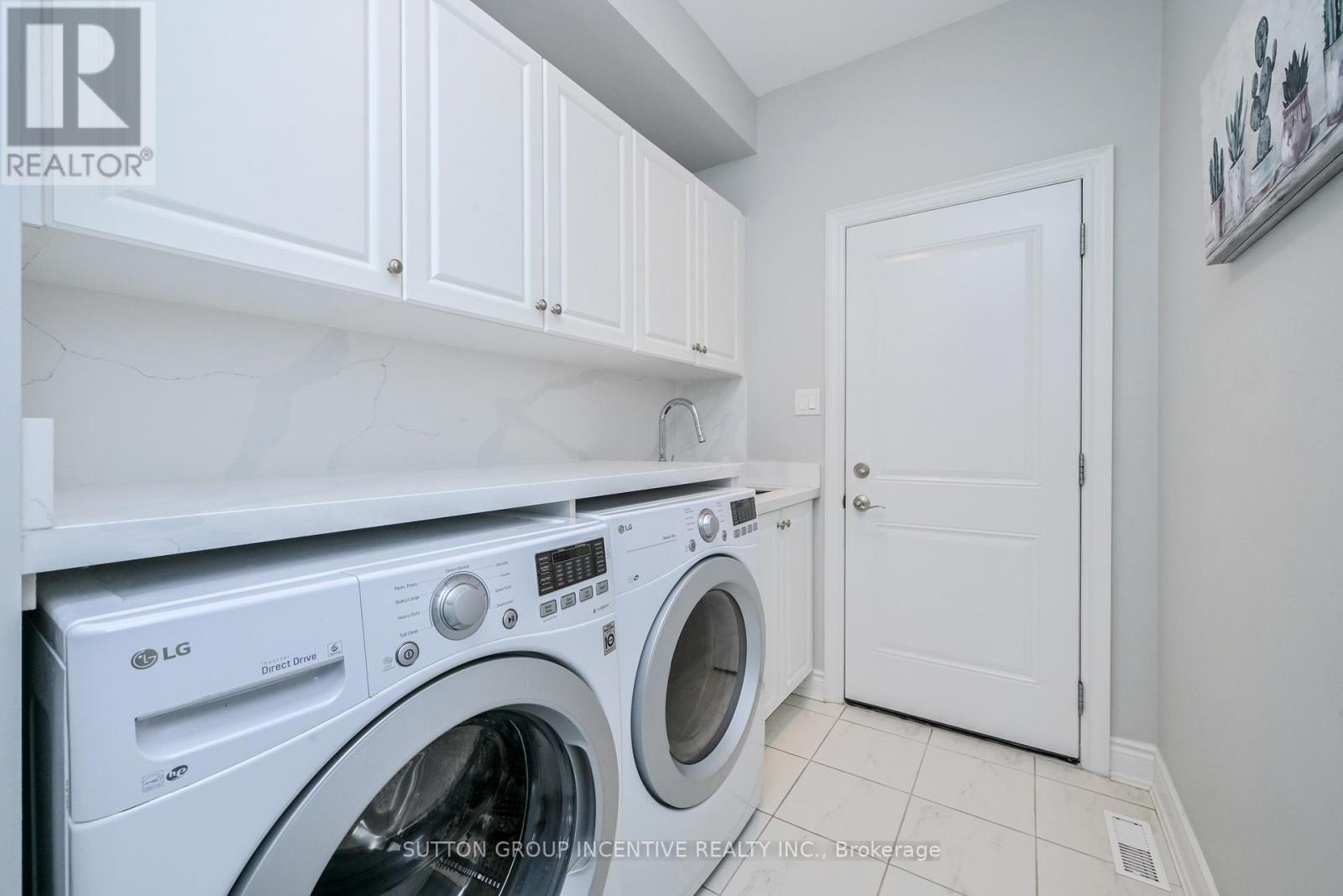 4 WESTMOUNT DRIVE - Image 19