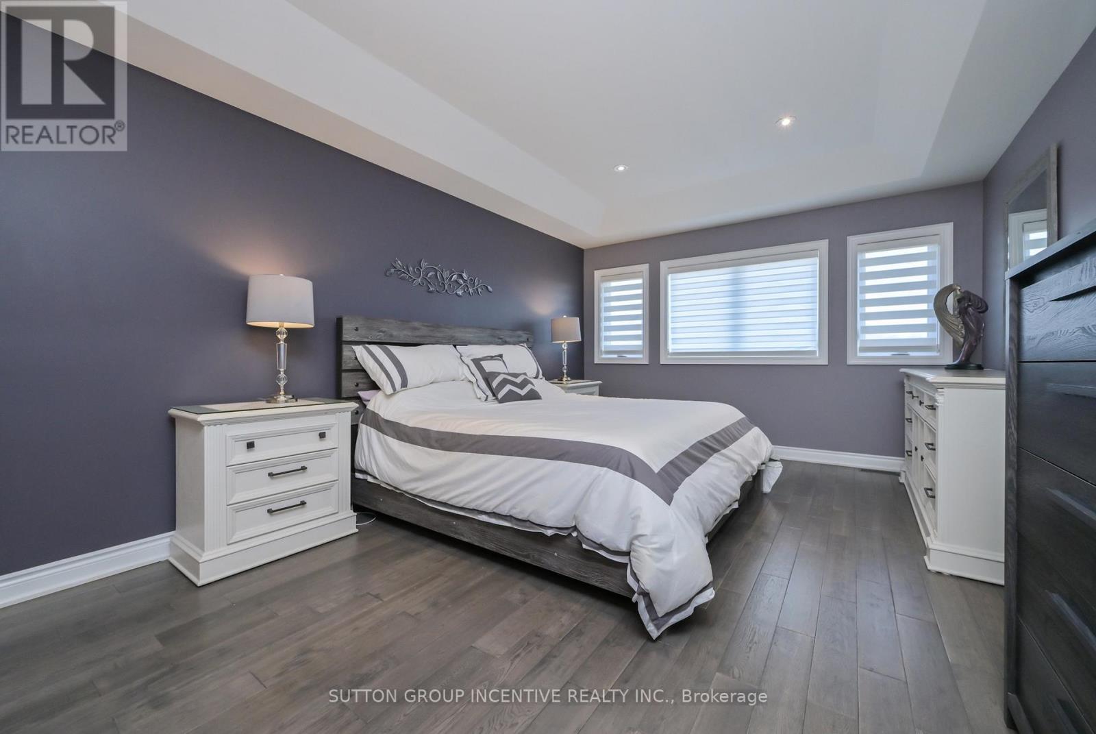 4 WESTMOUNT DRIVE - 22