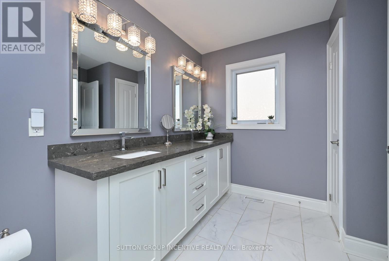 4 WESTMOUNT DRIVE - Image 24