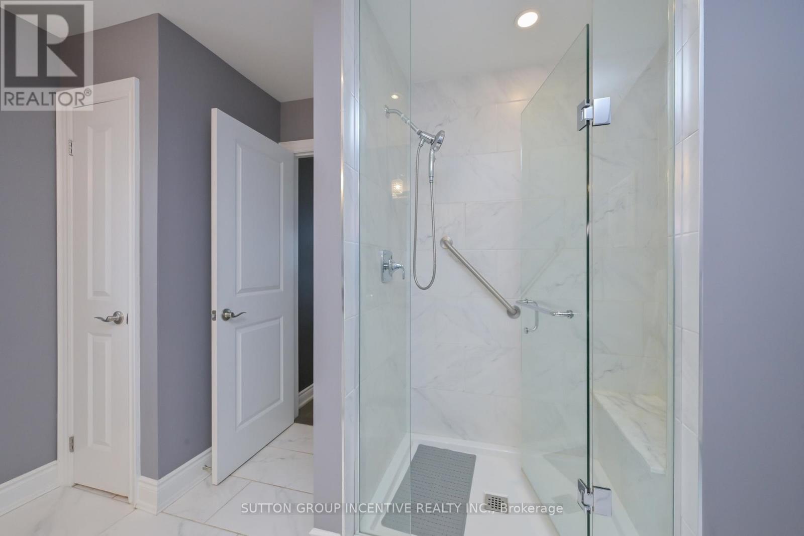 4 WESTMOUNT DRIVE - Image 26