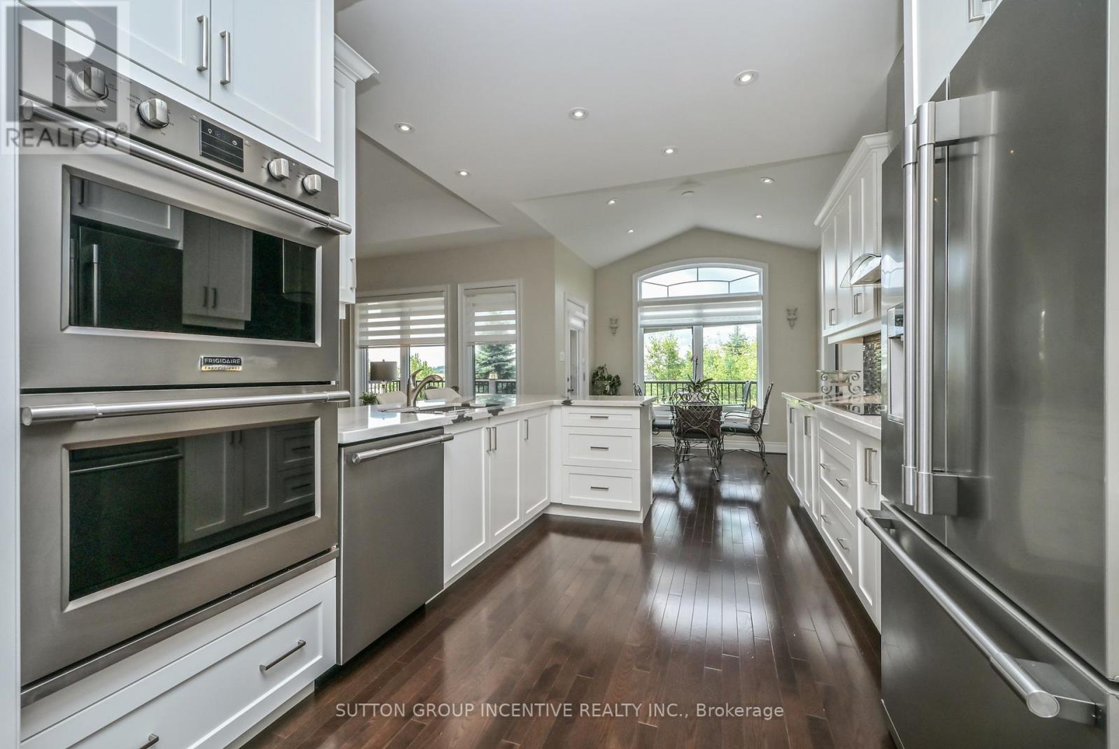 4 WESTMOUNT DRIVE - 4