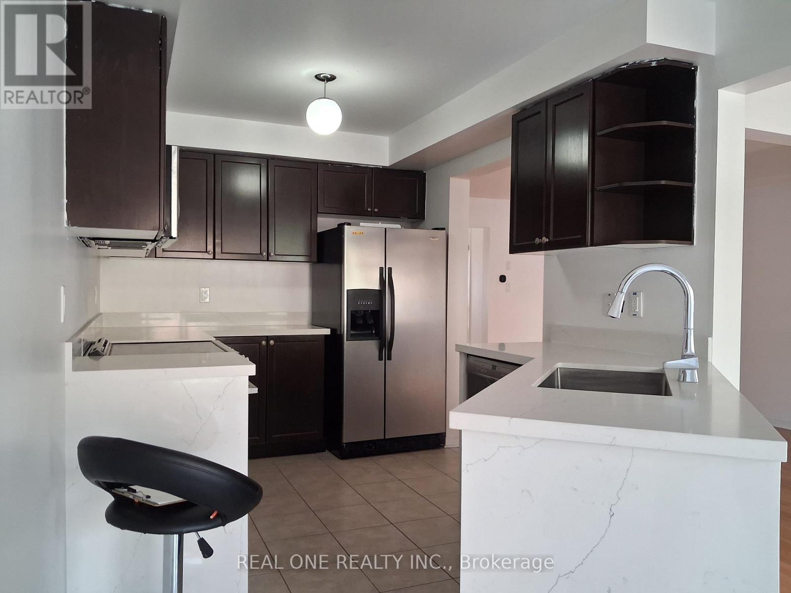68 MAFFEY CRESCENT - 9