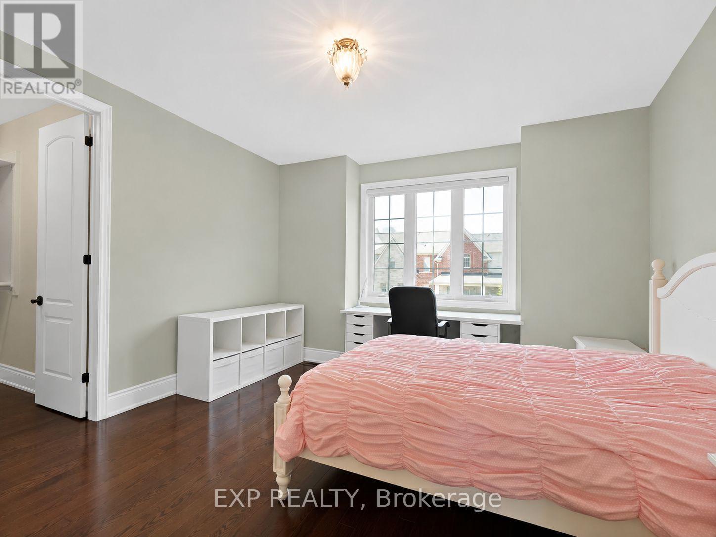 85 ROYAL WEST ROAD - 24