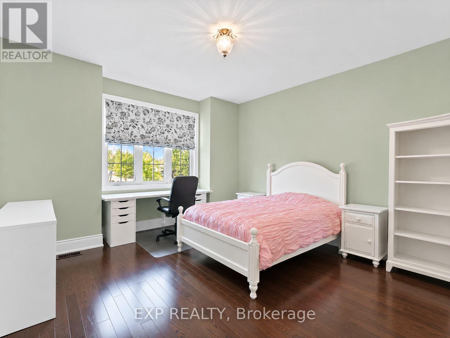 85 ROYAL WEST ROAD - 27