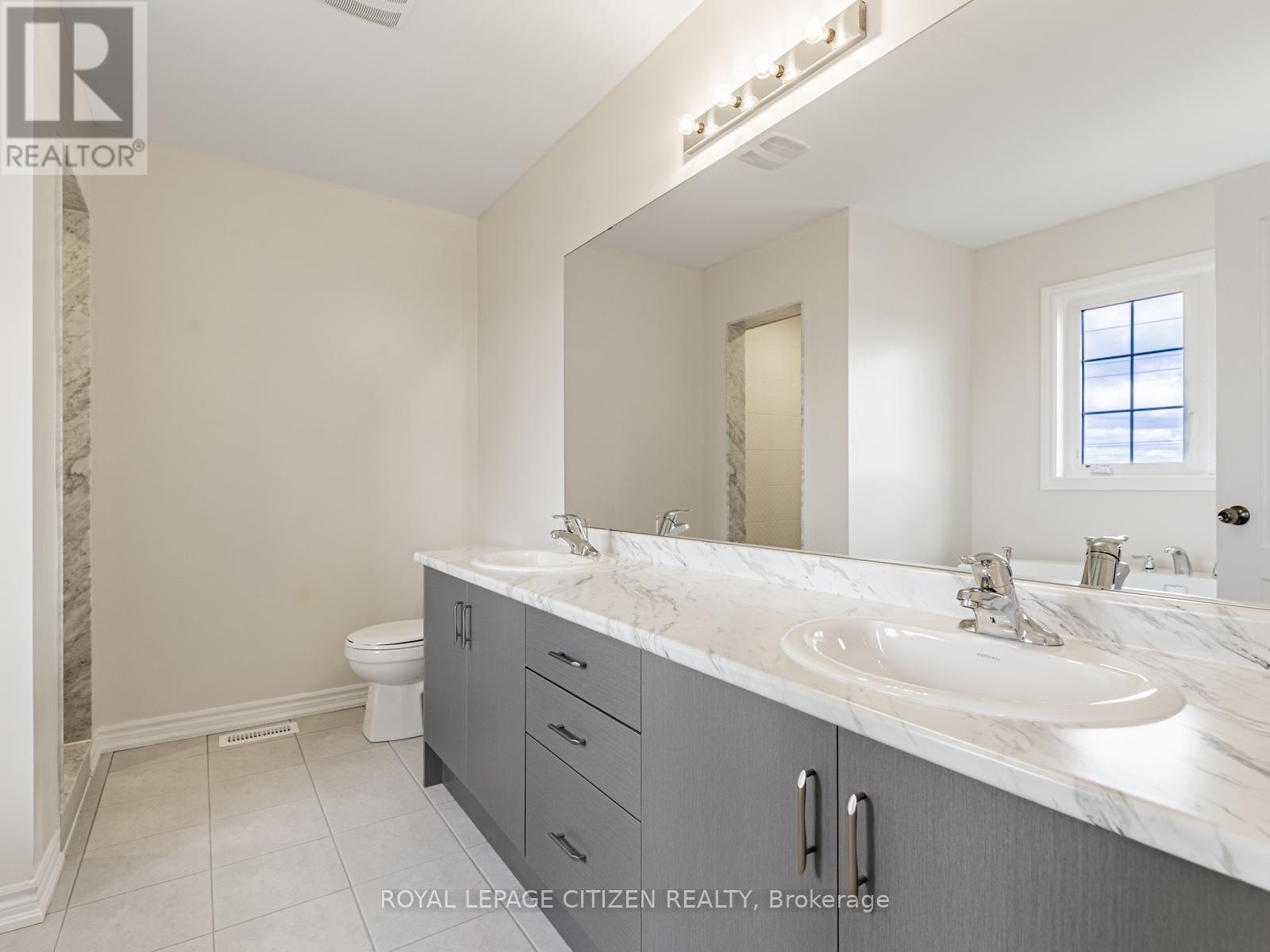63 FENN CRESCENT - 30