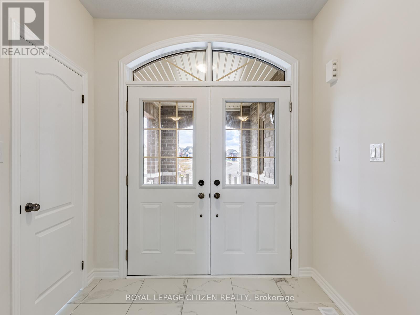63 FENN CRESCENT - Image 4