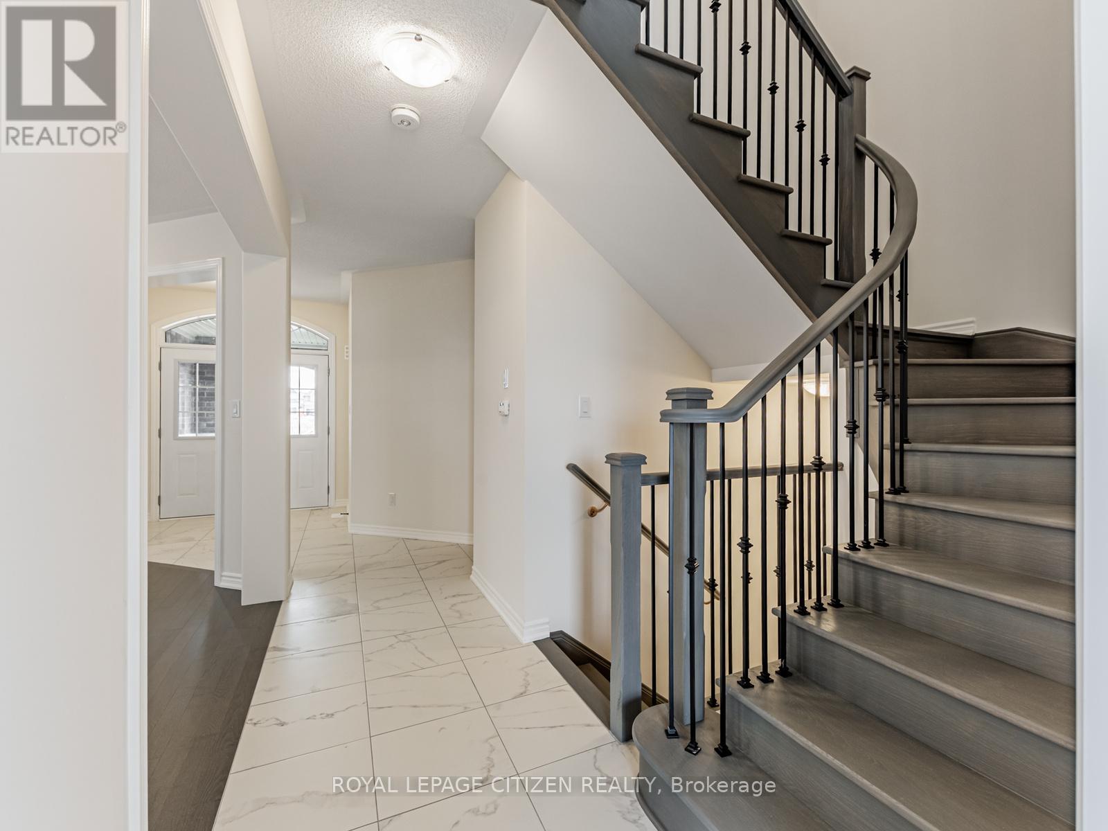 63 FENN CRESCENT - 6