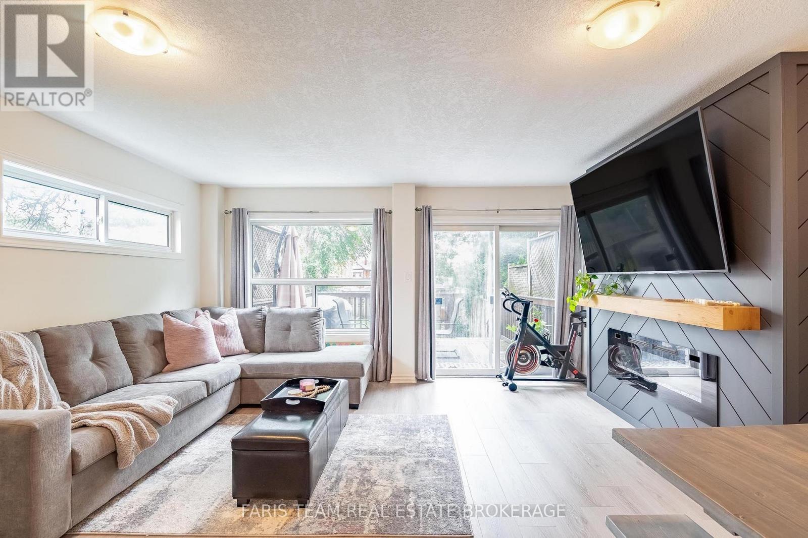79 SANFORD STREET - 12