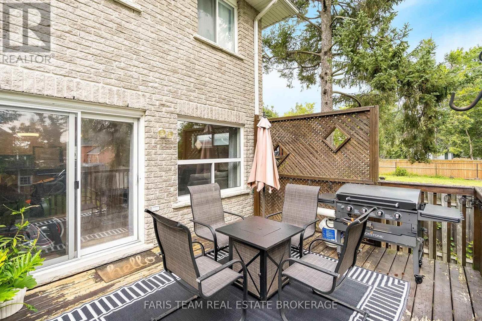 79 SANFORD STREET - Image 24
