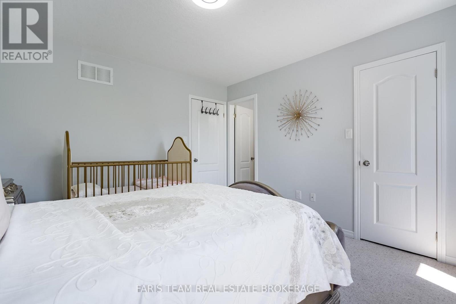 #48 75 PRINCE WILLIAM WAY - Image 17
