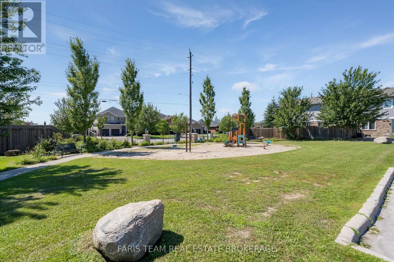 #48 75 PRINCE WILLIAM WAY - 35