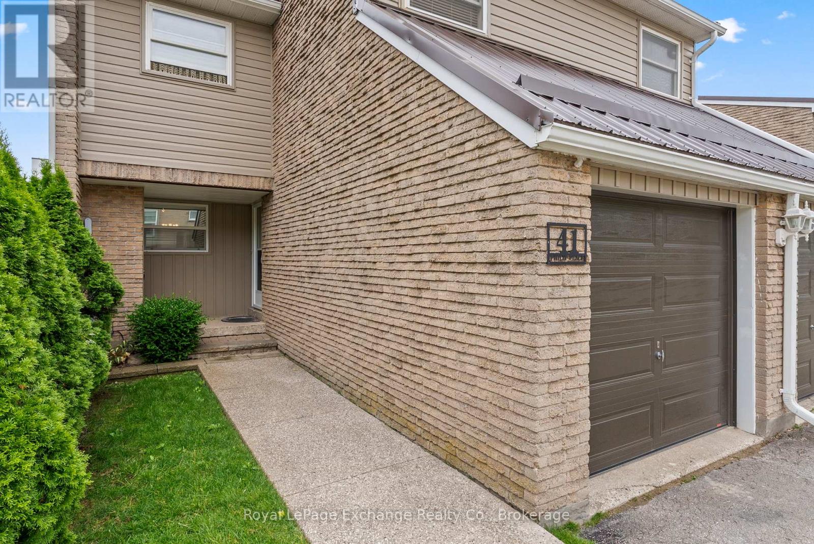#41 41 PHILIP PLACE - 3