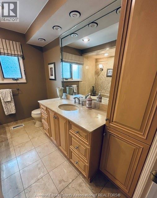 8285 MALDEN ROAD - 13