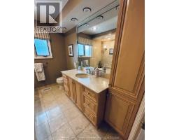 8285 Malden Road, Lasalle, ON N9J2V5 Photo 13